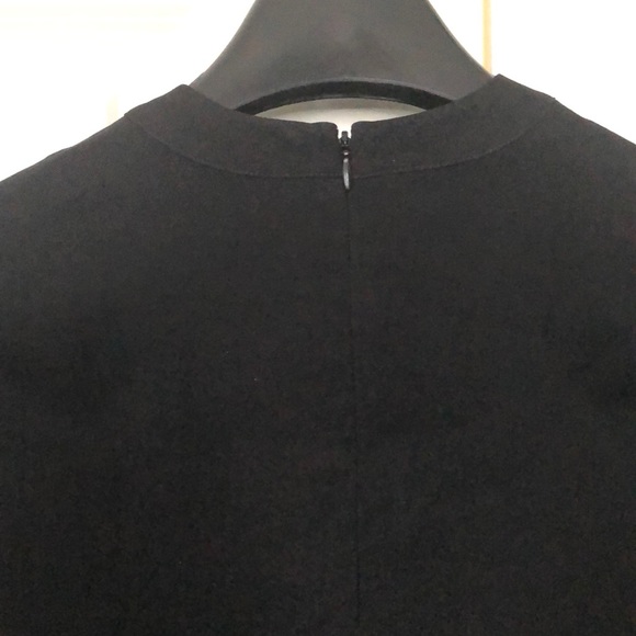 Laser cut stylish black top by Kenneth Cole size XS - Picture 7 of 11